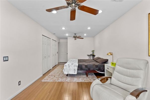 Bedroom, Interior, Recessed Lighting, Wood Texture Flooring