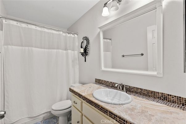 Bathroom, Interior, Tile Countertops