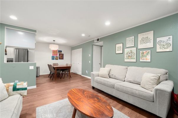 Dining room, Interior, Living room, Pendant Lights, Recessed Lighting, Wood Texture Flooring