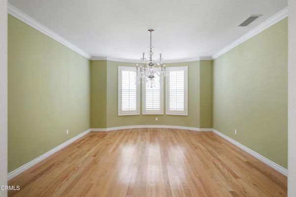 Chandelier, Empty room, Interior, Wood Texture Flooring