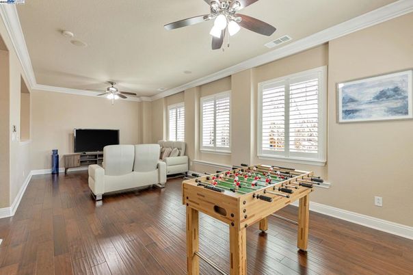 Game Room, Interior, Living room, Wood Texture Flooring