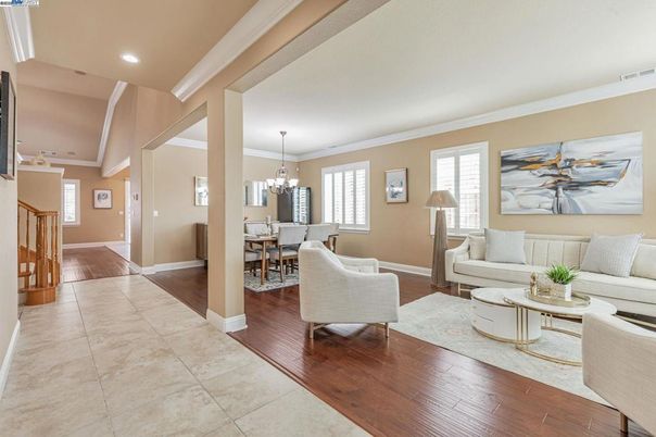 Chandelier, Dining room, Interior, Living room, Recessed Lighting, Wood Texture Flooring