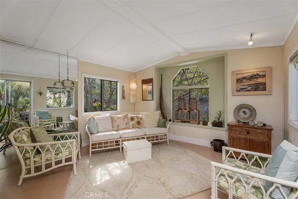 Interior, Living room, Pendant Lights