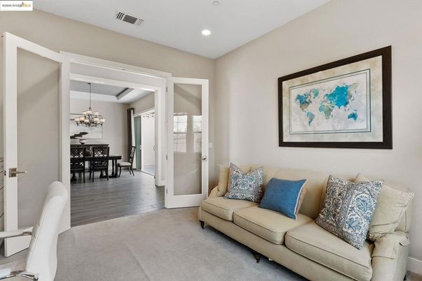 Chandelier, Dining room, Interior, Living room, Recessed Lighting, Wood Texture Flooring