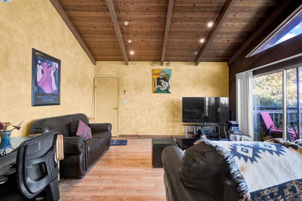 Interior, Living room, Recessed Lighting, Wooden Beams, Wooden Ceilings, Wood Texture Flooring