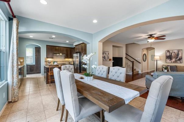 Dining room, Interior, Kitchen, Recessed Lighting, Stainless Steel Appliances