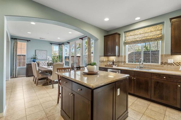 Dining room, Interior, Kitchen, Recessed Lighting