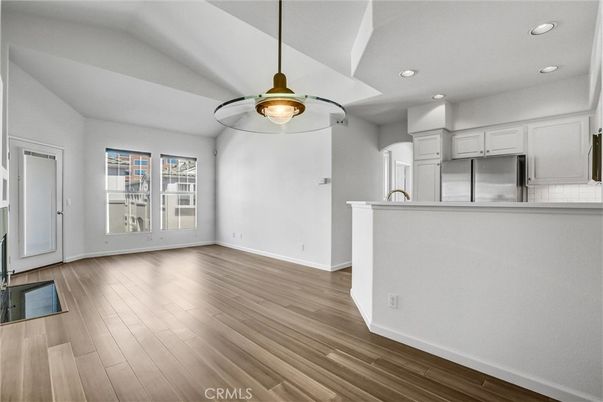 Interior, Kitchen, Pendant Lights, Recessed Lighting, Wood Texture Flooring