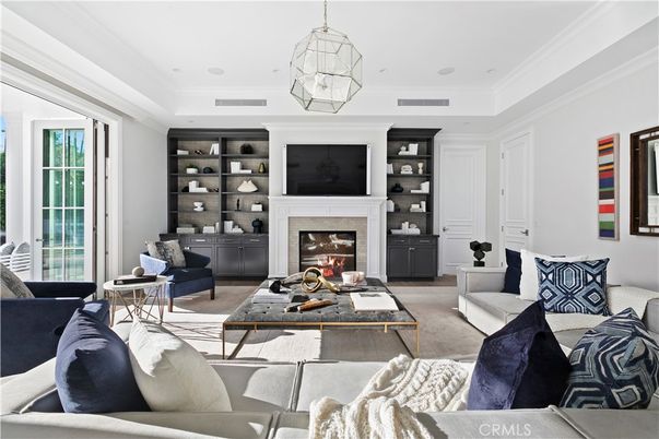 Fireplace, Interior, Living room, Pendant Lights, Recessed Lighting