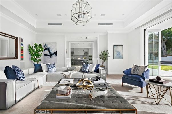 Interior, Living room, Pendant Lights, Recessed Lighting, Wood Texture Flooring