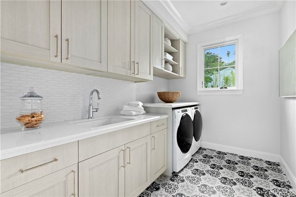 Interior, Washer