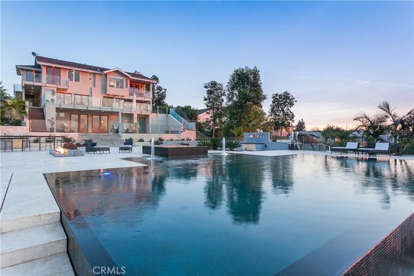 Exterior, Lake, Pool