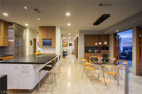 Dining room, Interior, Kitchen, Pendant Lights, Recessed Lighting, Stainless Steel Appliances