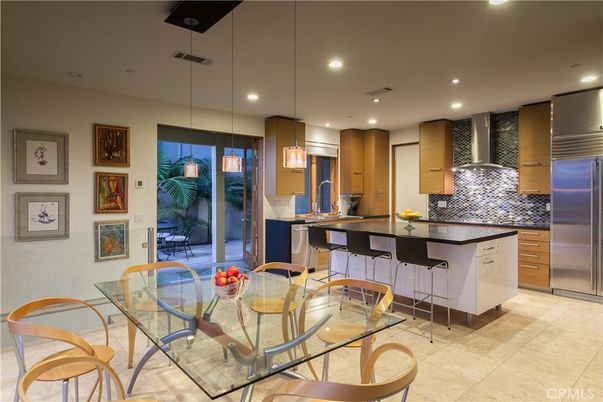 Dining room, Interior, Kitchen, Pendant Lights, Recessed Lighting, Stainless Steel Appliances
