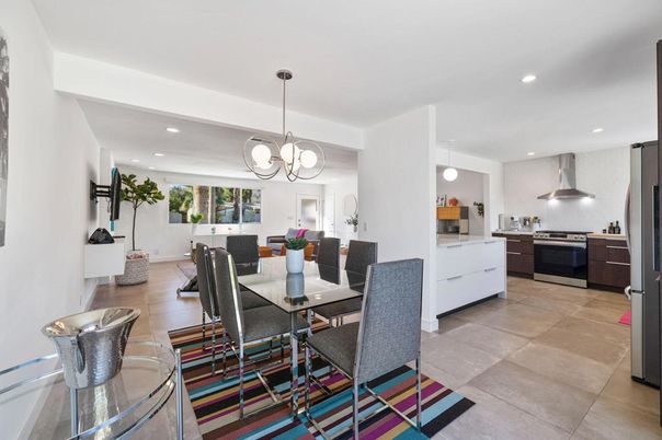 Dining room, Interior, Kitchen, Pendant Lights, Recessed Lighting, Stainless Steel Appliances