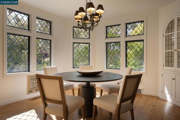 Chandelier, Dining room, Interior, Wood Texture Flooring