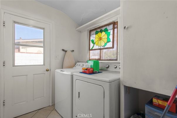 Interior, Washer