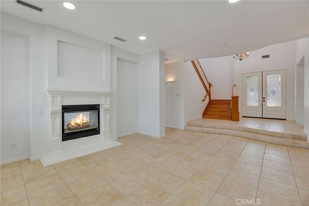 Fireplace, Interior, Recessed Lighting