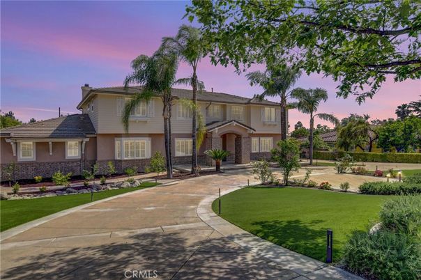 Backyard, Exterior, Facade, Brick Facade, French Provincial