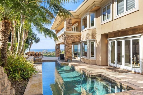 Exterior, Pool, Water