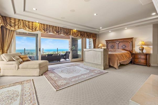 Bedroom, Interior, Recessed Lighting, Water