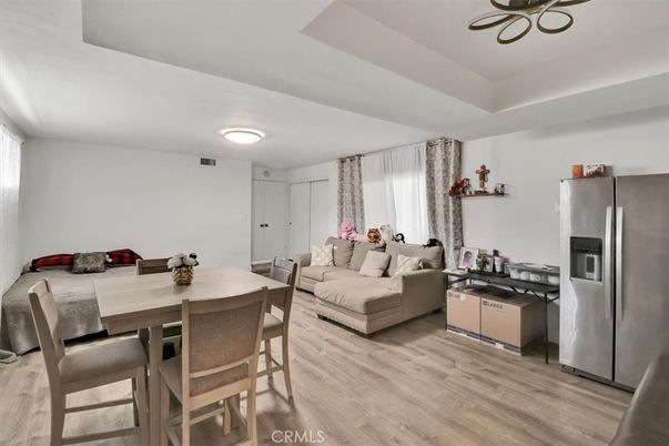 Dining room, Interior, Living room, Stainless Steel Appliances, Wood Texture Flooring