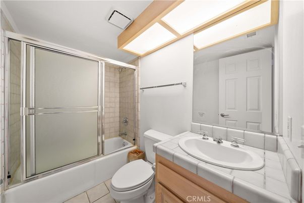 Bathroom, Empty room, Interior