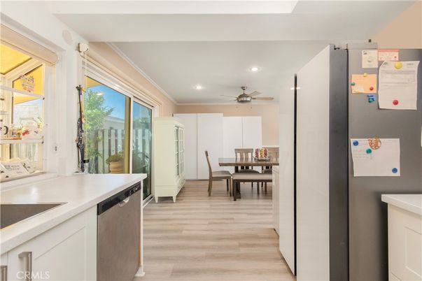Dining room, Interior, Kitchen, Recessed Lighting, Wood Texture Flooring