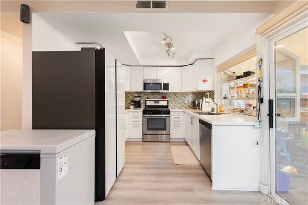 Interior, Kitchen, Stainless Steel Appliances, Wood Texture Flooring
