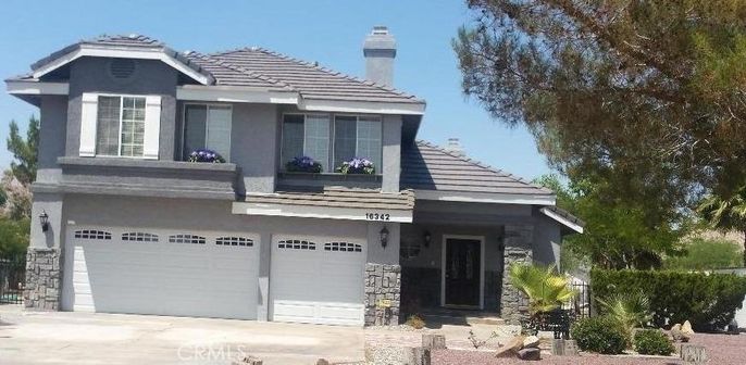Attached, Exterior, Facade, Mediterranean