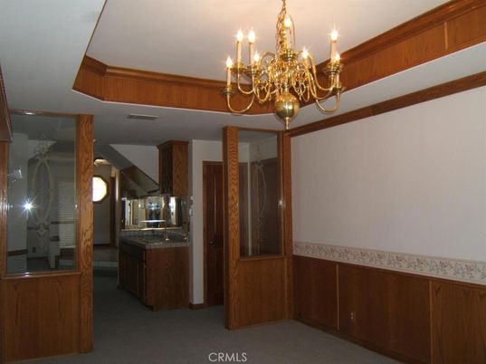 Chandelier, Interior