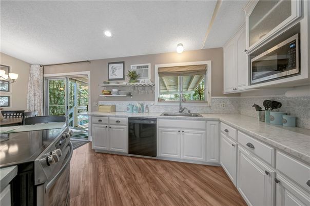 Interior, Kitchen, Recessed Lighting, Wood Texture Flooring