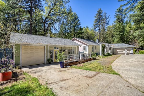 Attached, Detached Garage, Exterior, Facade, Ranch