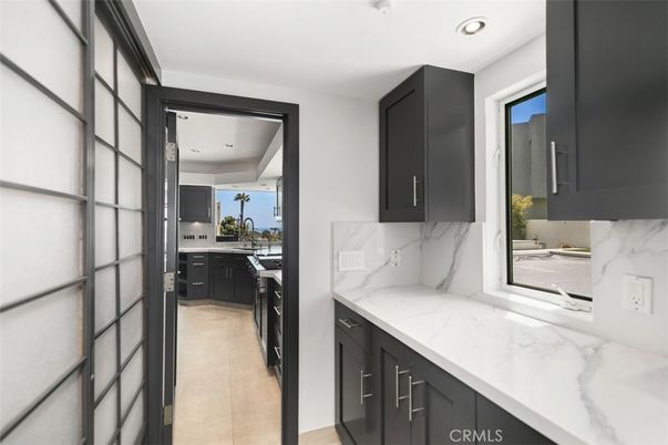 Interior, Kitchen, Marble Walls, Recessed Lighting