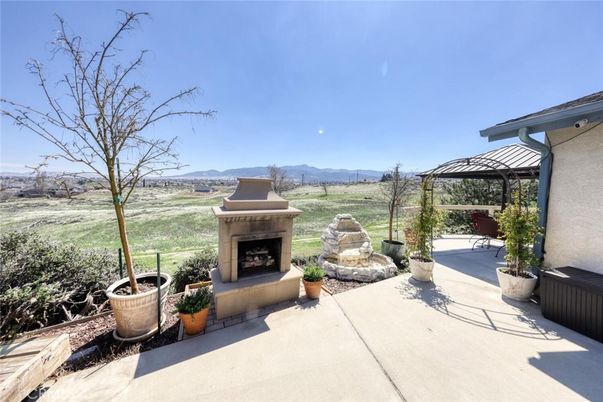 Exterior, Fireplace