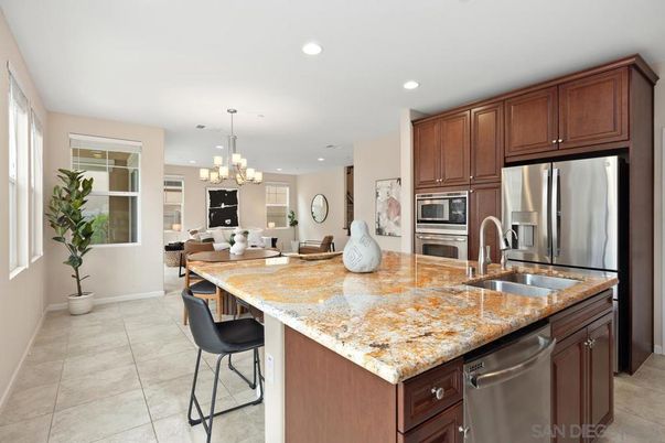 Chandelier, Dining room, Interior, Kitchen, Recessed Lighting, Stainless Steel Appliances
