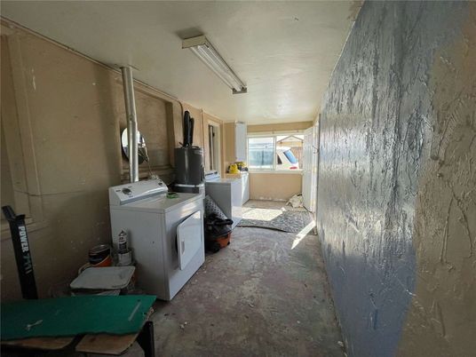 Interior, Washer