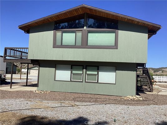 Exterior, Facade, Modern