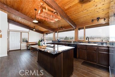 Chandelier, Dining room, Interior, Kitchen, Pendant Lights, Wooden Beams, Wooden Ceilings, Wood Texture Flooring