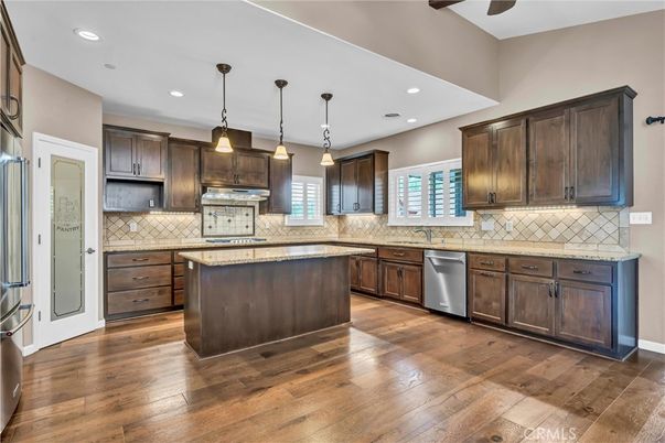 Interior, Kitchen, Pendant Lights, Recessed Lighting, Wood Texture Flooring
