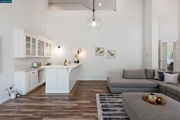 Interior, Living room, Pendant Lights, Recessed Lighting, Wood Texture Flooring