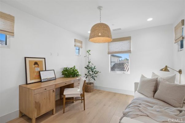 Home Office, Interior, Pendant Lights, Recessed Lighting, Wood Texture Flooring