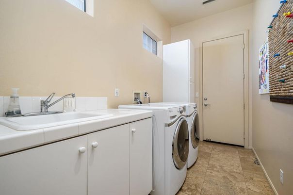Interior, Washer