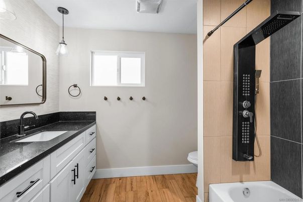 Bathroom, Interior, Pendant Lights, Wood Texture Flooring