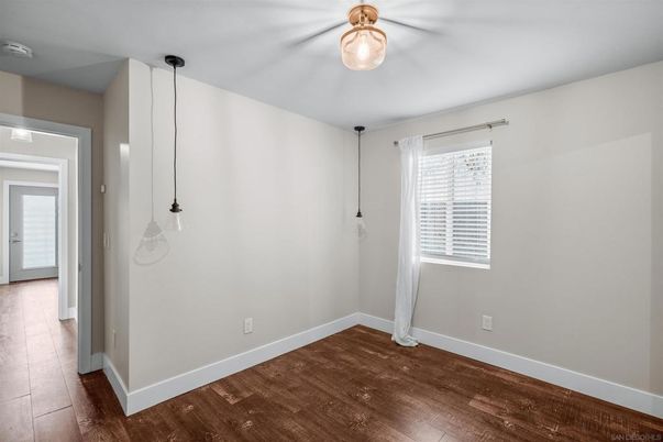 Empty room, Interior, Pendant Lights, Wood Texture Flooring