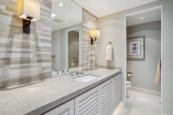 Bathroom, Interior, Recessed Lighting