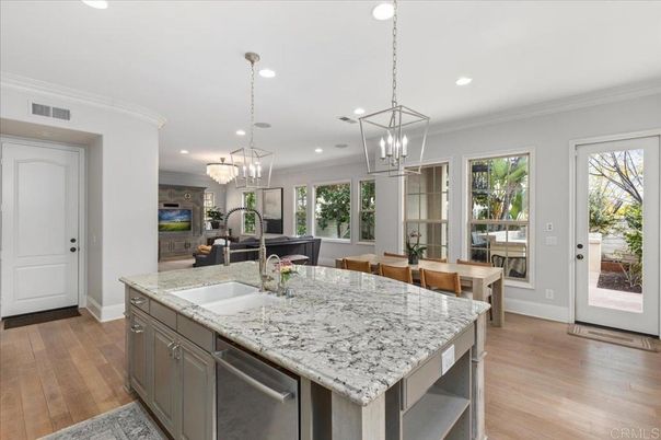 Chandelier, Dining room, Interior, Kitchen, Pendant Lights, Recessed Lighting, Wood Texture Flooring