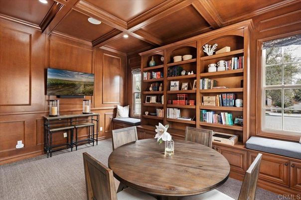 Dining room, Interior, Recessed Lighting, Wooden Beams, Wooden Ceilings, Wooden Walls