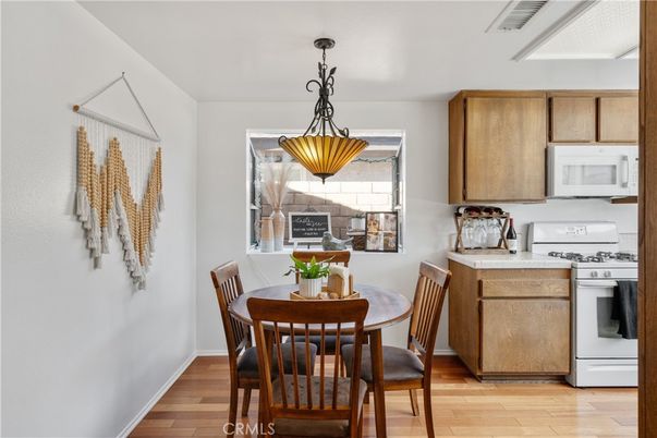 Dining room, Interior, Kitchen, Pendant Lights, Wood Texture Flooring