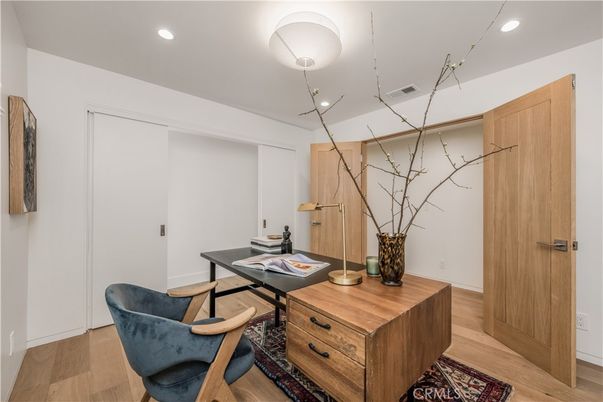 Home Office, Interior, Recessed Lighting, Wood Texture Flooring